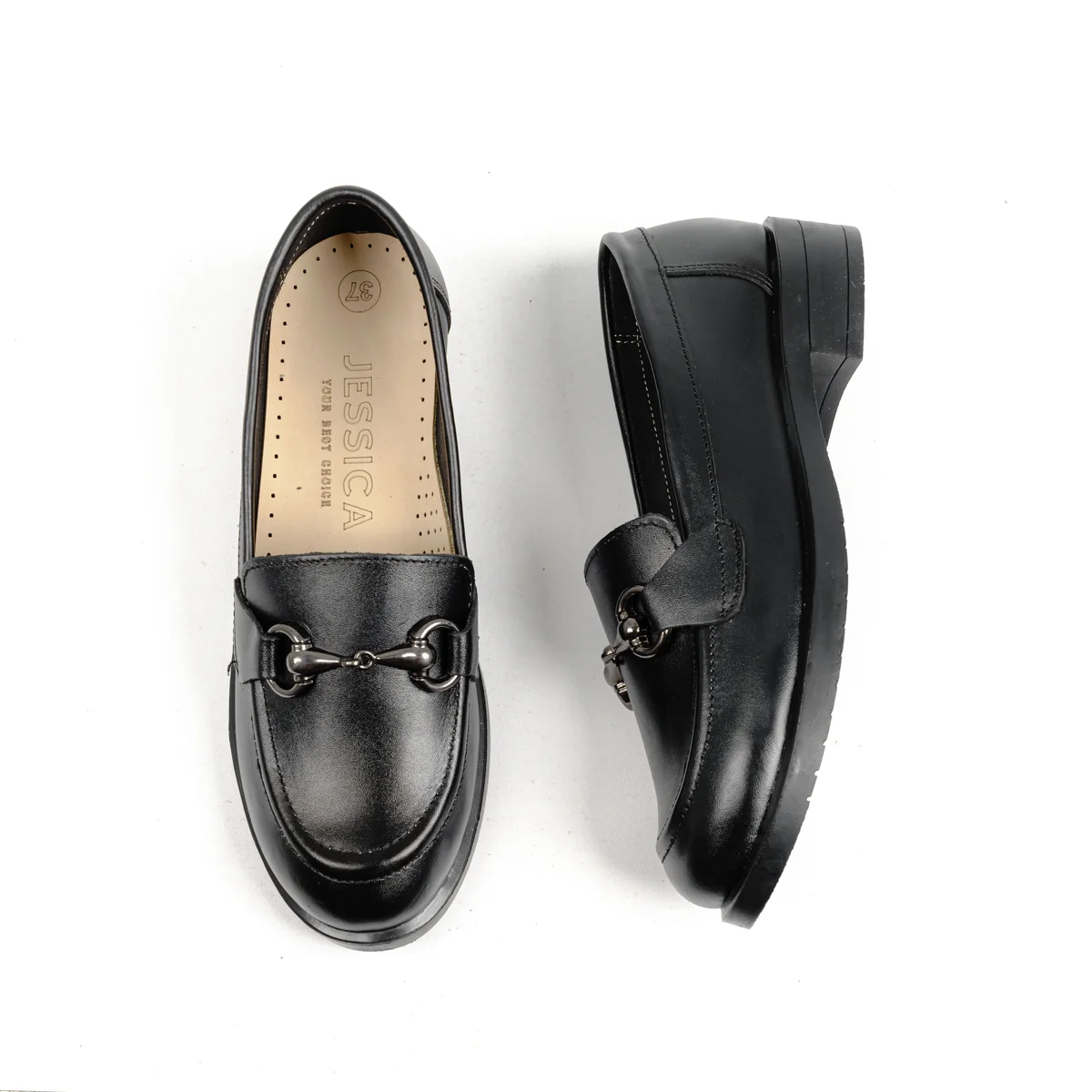 Genuine leather shoes
Leat ...