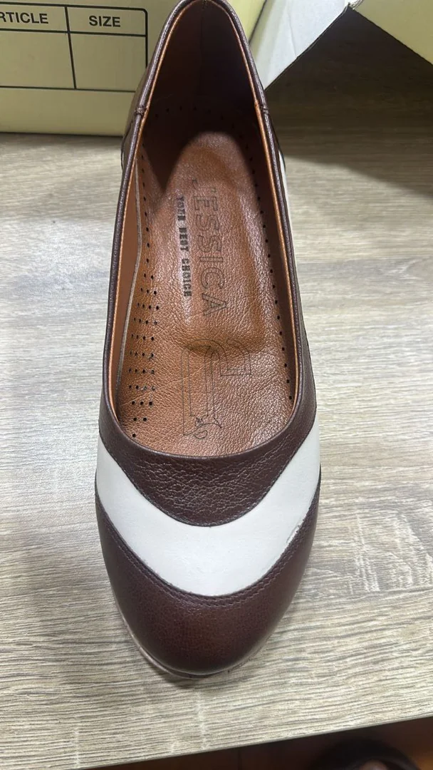 كود 304 شوز حريمى جلد طبيعى - صورة حقيقية - جيسيكا